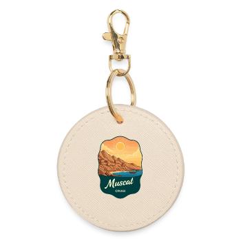 Muscat Oman Vintage Sunset Travel Badge - Round Keyring - oyster - Front