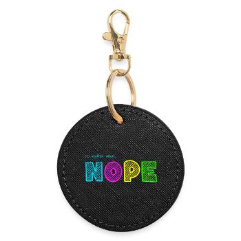 Quoi qu’il arrive... NOPE / Quoi qu’il arrive... Nö / Juste non - Porte-clés rond - noir - Devant