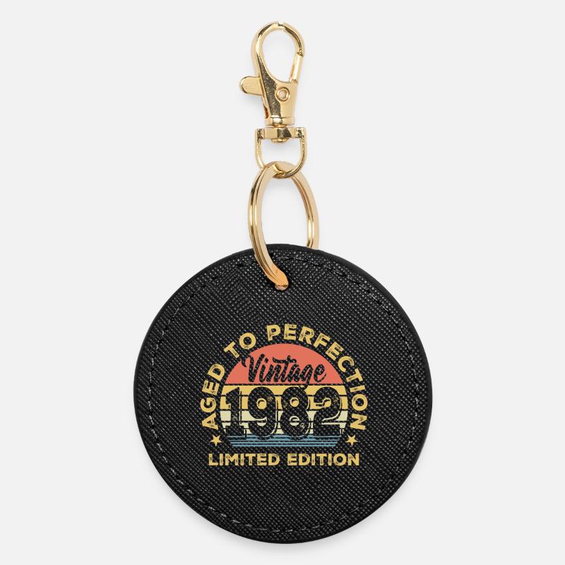 Vintage 1982 Limited Edition - Round Keyring - black