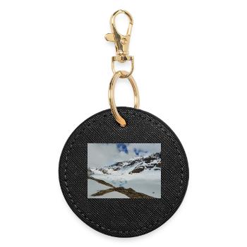 Alpine landscape, turquoise icy lake - Round Keyring - black - Front