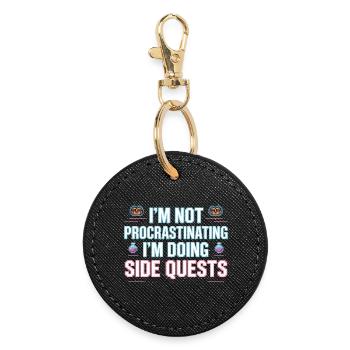 Im Not Procrastinating Im Doing Side Quests - Round Keyring - black - Front