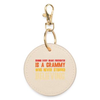 Behind Every Brave Firefighter Is A Grammy - Round Keyring - oyster - Front