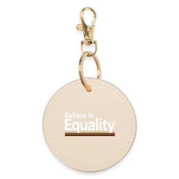 Believe In Equality Statement Gleichberechtigung - Round Keyring - oyster - Front