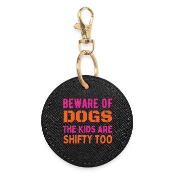 Méfiez-vous des chiens et des enfants - Porte-clés rond - noir - Devant
