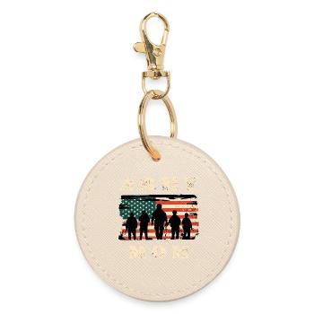 Army mom with USA flag - Round Keyring - oyster - Front