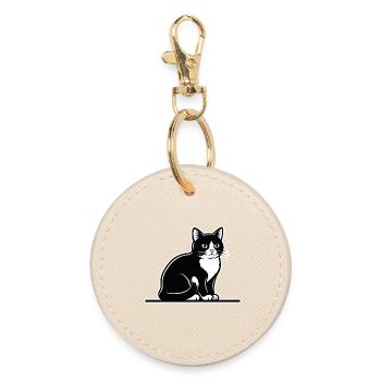 Tuxedo Cat Black and White Portrait Elegant Seated - Round Keyring - oyster - Front