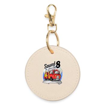 8 years old Young fire truck car - Round Keyring - oyster - Front