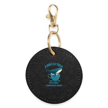 Whale in teacup conversation starter - Round Keyring - black - Front
