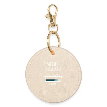 Medical Assistant in Training Gift - Round Keyring - oyster - Front