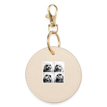 Dog Photobooth – Cool Pup in Sunglasses Tee - Round Keyring - oyster - Front