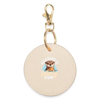 Sea Otter Cartoon Reading - Round Keyring - oyster - Front