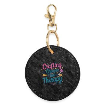 Crafting ist billiger als Therapie - Runder Schlüsselanhänger - Schwarz - Vorne
