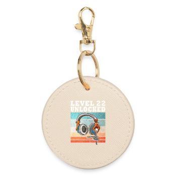 Level 22 Unlocked - Round Keyring - oyster - Front
