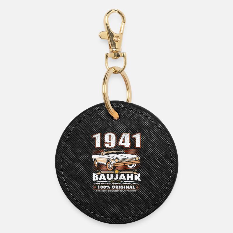 Vintage car built in 1941 - Birthday - Gift - Round Keyring - black