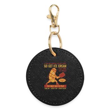 Pickleball Funny Player Pickle Ball Playing Love - Round Keyring - black - Front