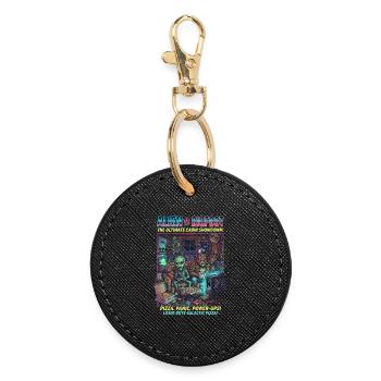 Alien vs Bigfoot – Cabin Showdown Gaming - Round Keyring - black - Front