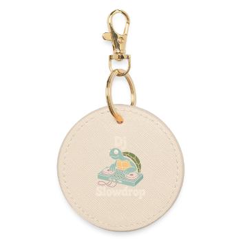 DJ Slowdrop Turtle at the DJ booth - Round Keyring - oyster - Front