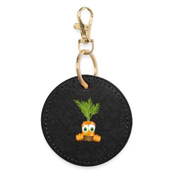 funny ripe carrot in vegetable beds - Round Keyring - black - Front