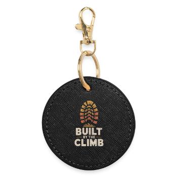Built by the Climb: Hiking & Mountains Retro Design - Round Keyring - black - Front