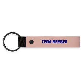 Team Member - Matte PU Schlüsselanhänger - Rosa - Vorne