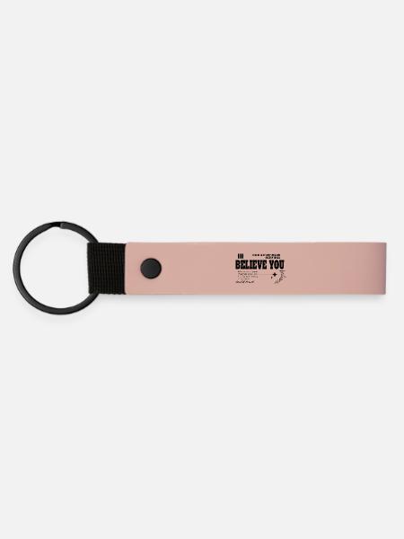 Believe You - Matte PU Schlüsselanhänger - Rosa