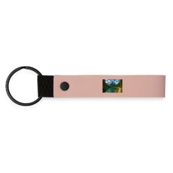 Mountain lake path in the forest - Matte Pu Keyring - pink - Front