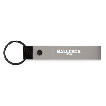 Mallorca 2026 - Matte PU Schlüsselanhänger - Hellgrau - Vorne