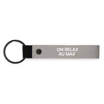 RELAX TO THE MAX. | Vacation Mode - Matte Pu Keyring - light grey - Front