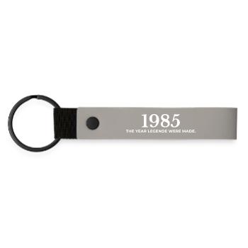 Legendärer Jahrgang 1985 Retro Look 1985 - Matte PU Schlüsselanhänger - Hellgrau - Vorne