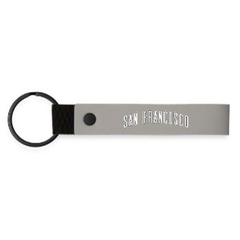 San Francisco Bogen-Schrift Design - Matte PU Schlüsselanhänger - Hellgrau - Vorne