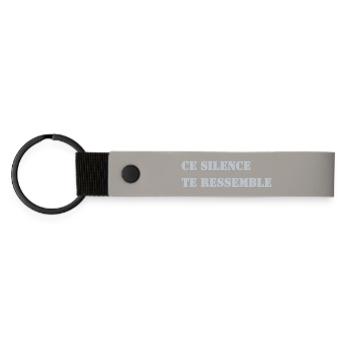 CE SILENCE TE RESSEMBLE - Porte-clés en PU mat - gris clair - Devant