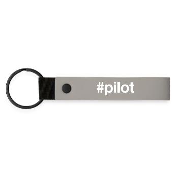 PILOT Hashtag - Matte PU Schlüsselanhänger - Hellgrau - Vorne