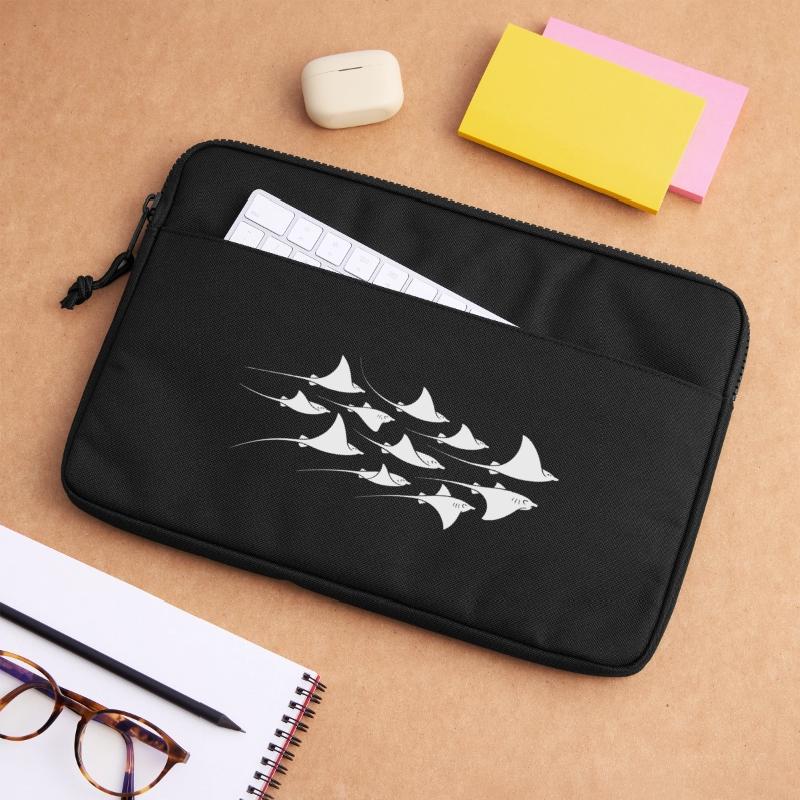 Manta Ray, Devil Ray, Stingray, Diver Laptop bag 13"
