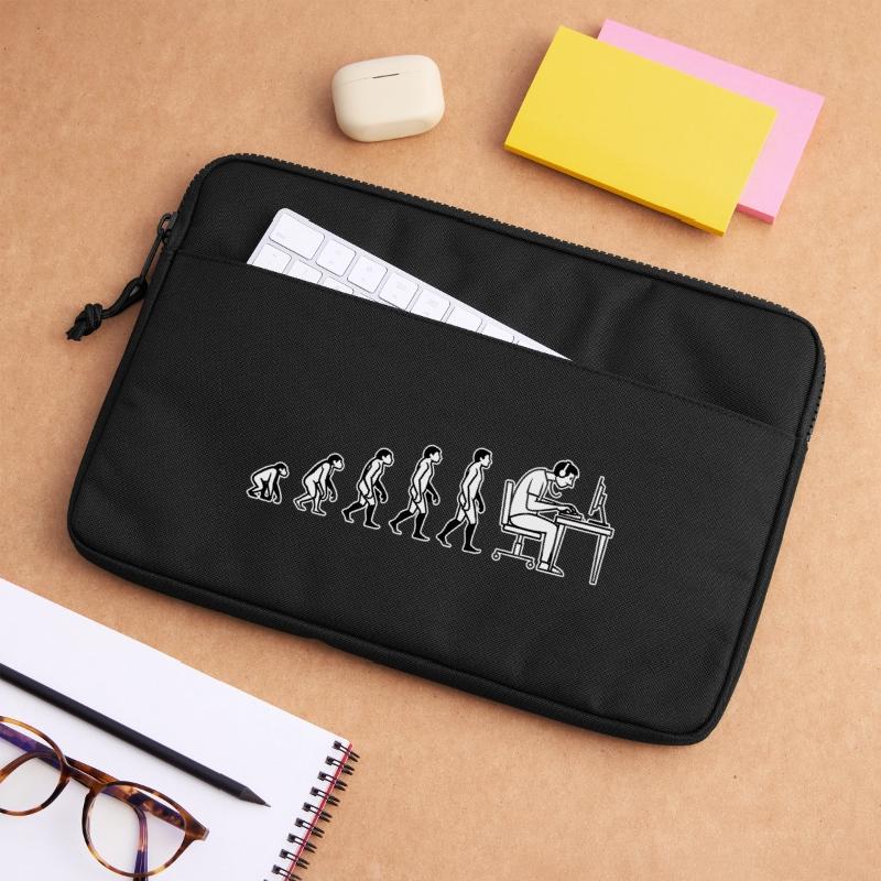 Evolution ends at the computer – Humor Design Laptop bag 13"