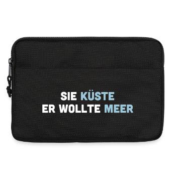 Sie Küste er wollte Meer. Spruch für Verliebte. - Laptoptasche 13" - Schwarz - Vorne