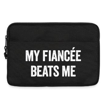 Meine Verlobte schlägt mich Lustige sarkastische M - Laptoptasche 13" - Schwarz - Vorne