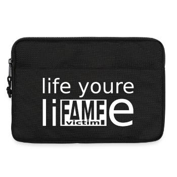 Fame Victim Shirt – Live Your Lie Statement - Laptoptasche 13" - Schwarz - Vorne