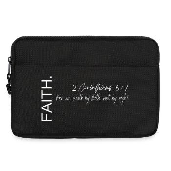Faith - 2 Corinthians 5:7 Christian Design - Laptop bag 13" - black - Front