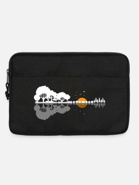 Gitarre Natur Wald Bäume Spiegelung Musik Geschenk - Laptoptasche 13" - Schwarz