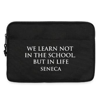 Seneca quote on learning - Laptop bag 13" - black - Front