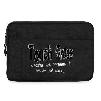Touchin Grass Outdoor Reconnect - Laptoptasche 13" - Schwarz - Vorne