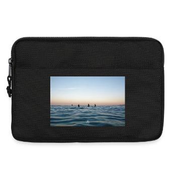 Dämmerung über dem Ozean und Surfern - Laptoptasche 13" - Schwarz - Vorne