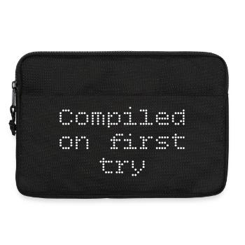 Compiled first try - Laptoptasche 13" - Schwarz - Vorne