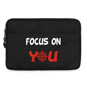 Focus on you (Englisch und Weiß) - Laptoptasche 13" - Schwarz - Vorne