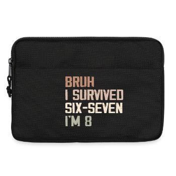 8th Birthday Design – Finally Eight Years Old - Laptop bag 13" - black - Front