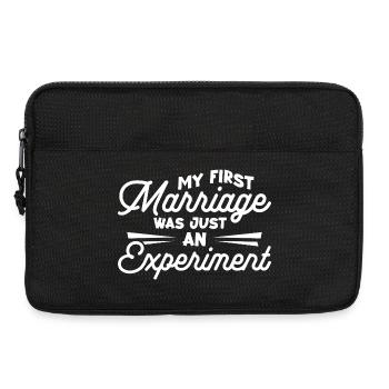 Meine erste Ehe war nur ein Experiment - Laptoptasche 13" - Schwarz - Vorne