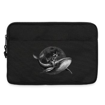True Moon Love – A raccoon flies on a whale - Laptop bag 13" - black - Front