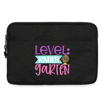 Level: Kindergarten - Laptoptasche 13" - Schwarz - Vorne