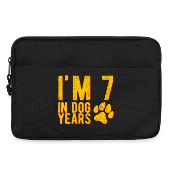 Ich bin 6 Jahre alt, ungefähr 48 Jahre, lustiger Geburtstag - Laptoptasche 13" - Schwarz - Vorne