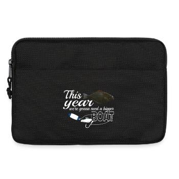 Heilbutt Angler in Norwegen / Island bigger boat - Laptoptasche 13" - Schwarz - Vorne